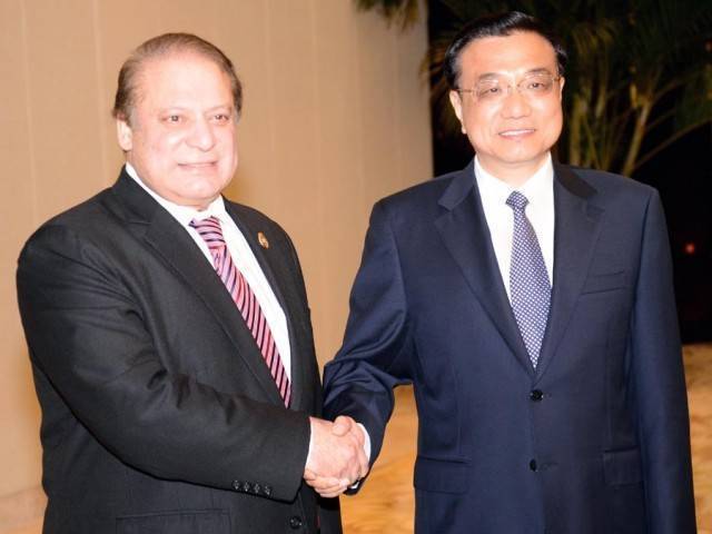 وزیراعظم کی چینی ہم منصب سے ملاقات، سی پیک سے متعلق معاہدوں پر دستخط