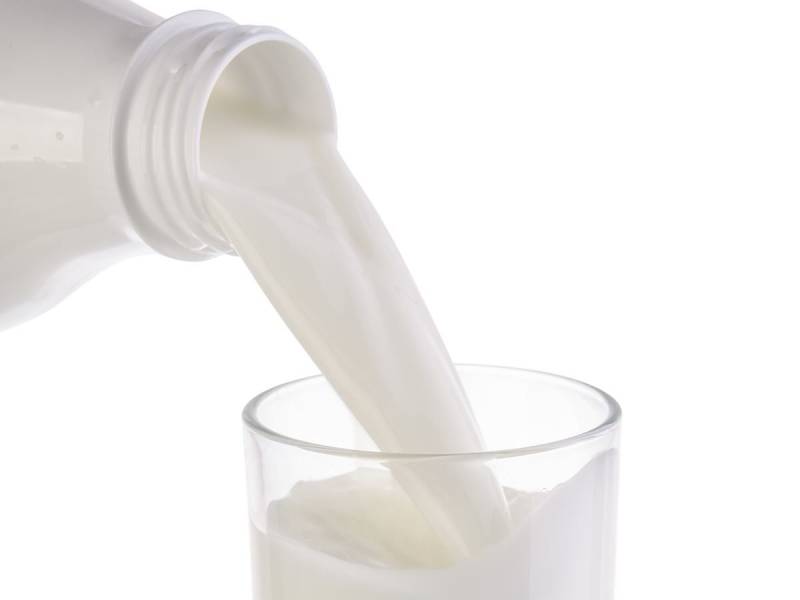 کچے دودھ میں موجود بیکٹیریا فوڈ پوائزننگ کا باعث بنتے ہیں