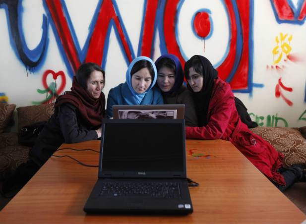 افغانستان میں خواتین کے پہلے ٹی وی چینل کا افتتاح (آج) ہوگا