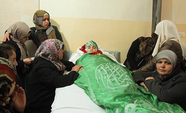 اسرائیلی فوجیوں کی فائرنگ سے زخمی ہونے والی فلسطینی بچی چل بسی‎