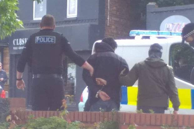 برطانوی پولیس نے مانچسٹر میں دہشت گرد حملے میں ملوث 23 سالہ شخص کو گرفتار کر لیا