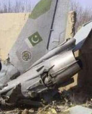 پاک فضائیہ کا تربیتی طیارہ گر کر تباہ