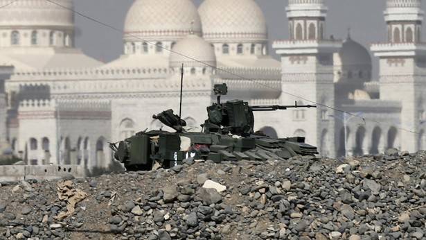 یمنی فوج نے تعز میں صدارتی محل کا گھیراو کرلیا