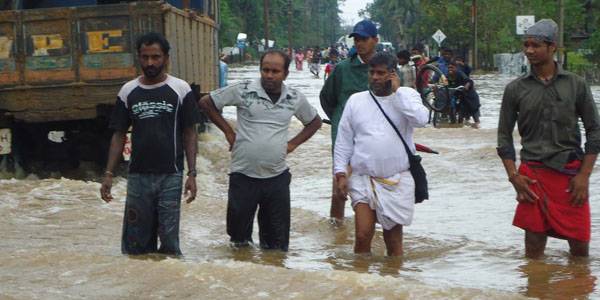 سری لنکا ،سیلاب اور لینڈ سلائیڈنگ سے ہلاکتوں کی تعداد 101 ہو گئی