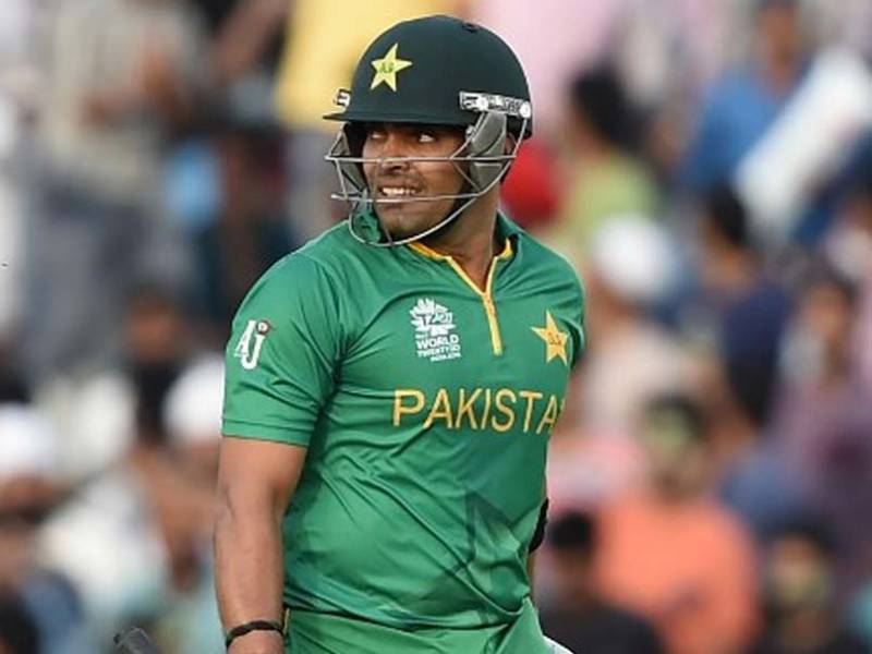  عمر اکمل وطن واپس لوٹ آئے،میڈیا سے بات چیت کیئے بغیر ہی گھر چلے گئے