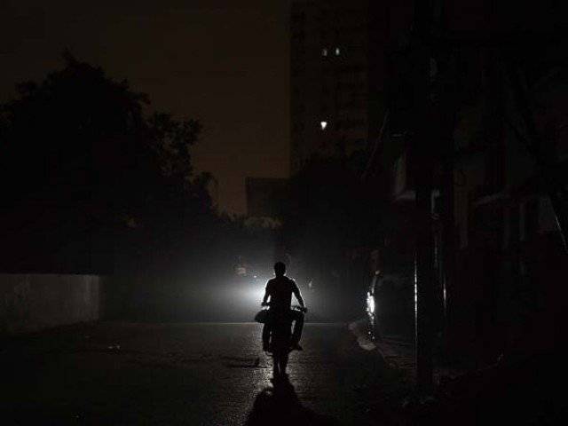 کراچی: ایک ماہ کے دوران نواں بریک ڈاؤن، شہری اذیت میں مبتلا