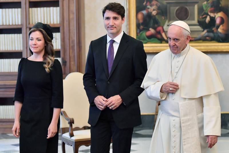 کینیڈین وزیراعظم کا بچوں کے استحصال پر پوپ فرانسس سے معافی کا مطالبہ