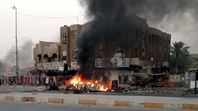 بغداد کے آئس کریم پارلرمیں خودکش کار بم دھماکہ، 10 افراد ہلاک، 70 زخمی 