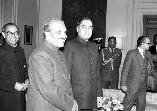 ضیا الحق کے وہ الفاظ جنہیں سن کر بھارتی وزیراعظم راجیو گاندھی کو پسینہ آگیا