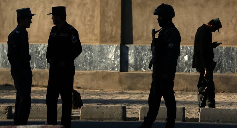 کرپشن اور جاسوسی, افغان وزارت داخلہ کے 37 اہلکار گرفتار 