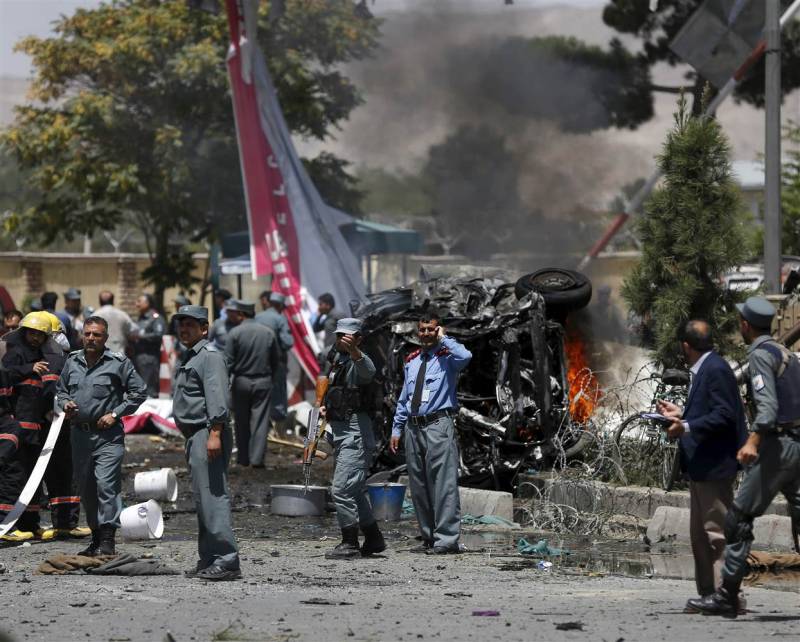 کابل دھماکے میں پاکستان کے دفاعی اتاشی کے گھر کو بھی نقصان پہنچا،اہلکار معمولی زخمی