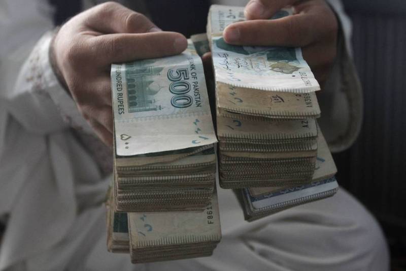 پاکستان میں رواں سال تحائف کے نام پر 102 ارب روپے کی منی لانڈرنگ