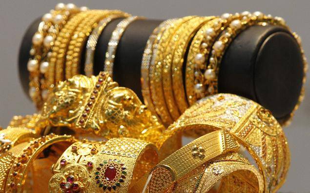  سونے کی فی تولہ قیمت میں300 روپےاضافہ ہوگیا