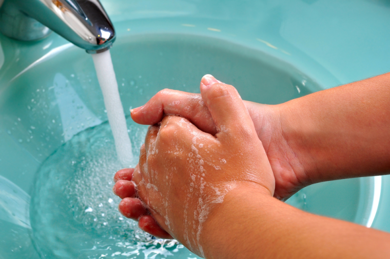گرم پانی سے ہاتھ دھونے سے جراثیم زیادہ جلدی مرتے ہیں، امریکی ماہرین 