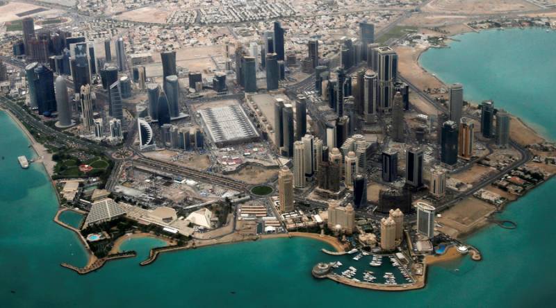 قطری سفارتکار 48 گھنٹوں میں نکل جائیں، متحدہ عرب امارات