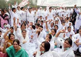 بلوچستان نرسز ایسوسی ایشن اور پیرا میڈیکل اسٹاف دوسرے بھی سراپا احتجاج