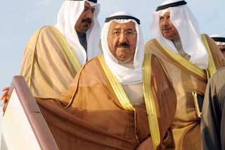 کویت عرب ممالک کشیدگی کم کرنے میدان میں آگیا 