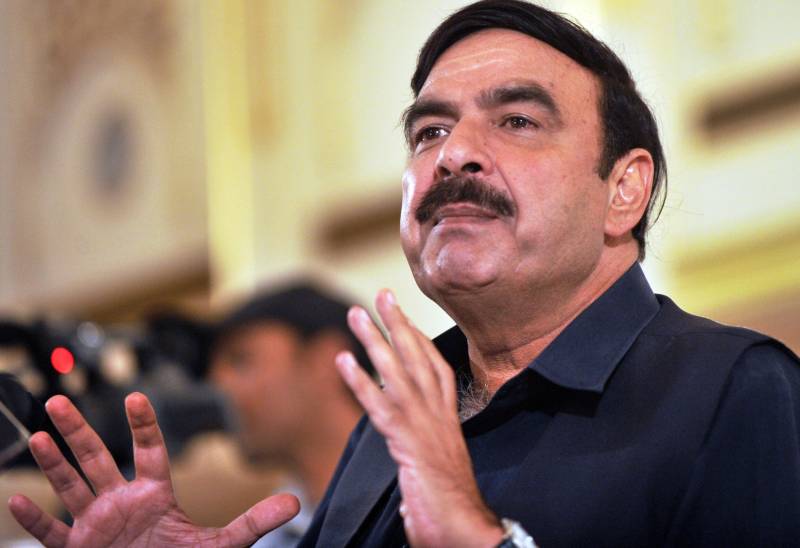 شریف برادران سازش کر کے سیاسی شہید بننا چاہتے ہیں، شیخ رشید