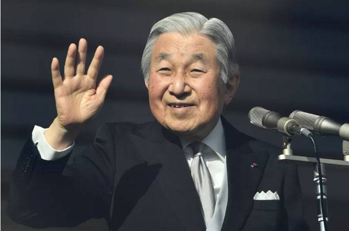 جاپان: 200 سال بعد معمر بادشاہ کی تخت سے دستبردار ہونے کی منظوری