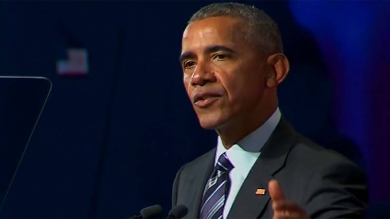 سابق امریکی صدر باراک اوباما نے آٹھ سال تک ایک ہی لباس زیب تن کیے رکھا، حیران کن انکشاف 