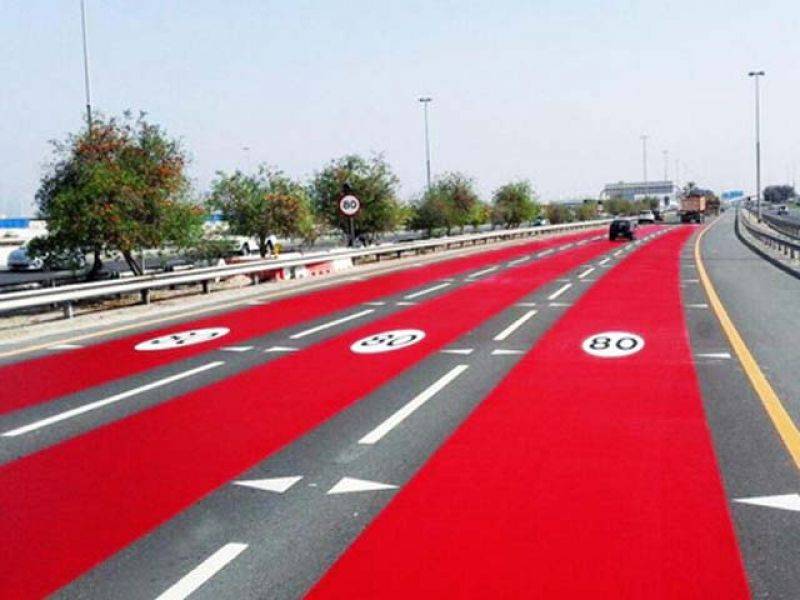 دبئی میں سرخ رنگ کی سڑک آنے کا مطلب کیاہے ؟