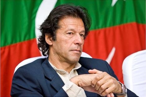 عمران خان نے وزیر اعظم کی طلبی پر قوم کو مبارک باد دے دی 