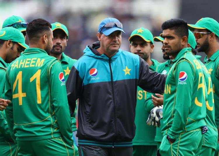 پاکستان کا ٹاس جیت کر فیلڈنگ کا فیصلہ کر لیا