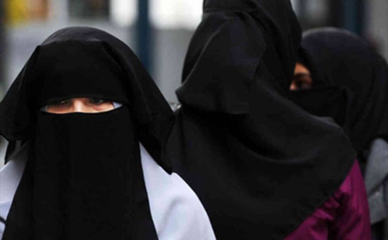 ناروے: مسلم خواتین کے مکمل حجاب پر پابندی لگائے جانے کا امکان