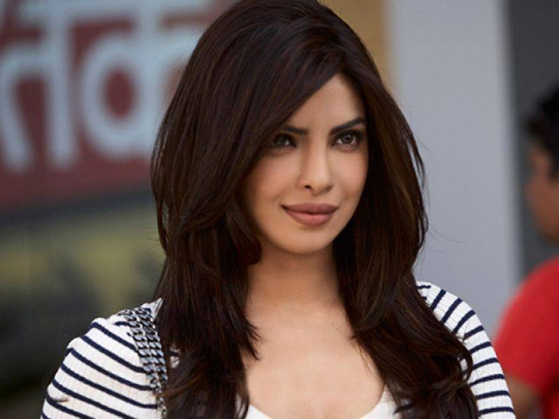 سوشل میڈیا صارفین نے پریانکا چوپڑا کا مذاق بنا ڈالا 