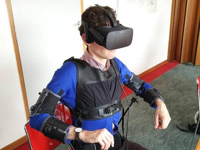 ایسی سمارٹ جیکٹ جسے پہن کر آپ خود کو پائلٹ محسوس کریں گے 