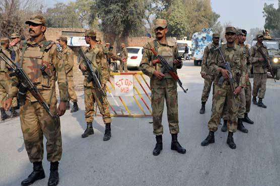 کوئٹہ:عید کے موقع باز اروں میں سیکیو رٹی کے انتہا ئی سخت انتظا مات
