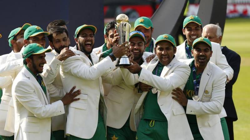 وزیراعظم کا قومی کر کٹ ٹیم کے ہر کھلاڑی کیلیے ایک ایک کروڑ روپے انعام کا اعلان