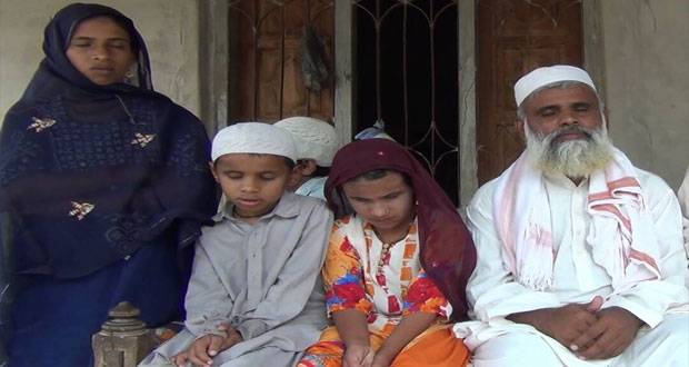 تھر میں ایک خاندان پر اسرار طور پر بینائی سے محروم،مدد کا منتظر