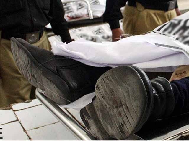 کراچی میں پولیس اہلکاروں پر فائرنگ، 4اہلکار شہید 