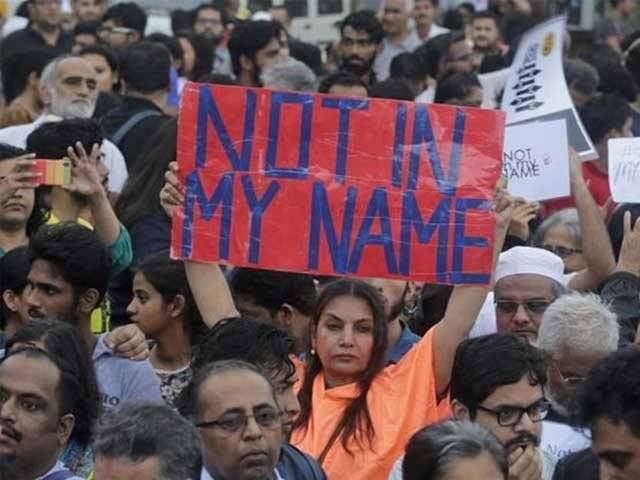 بھارت میں مسلمانوں پر حملے، بھارتی فنکارسڑکوں پرآگئے