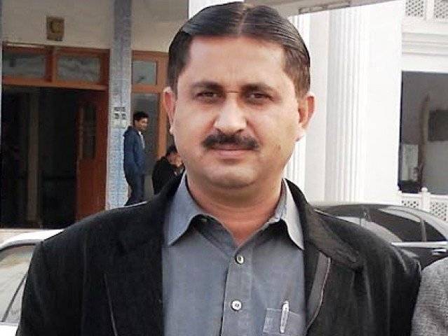 جمشید دستی کو روتا دیکھ کرنوجوان نے دریا میں چھلانگ لگا دی