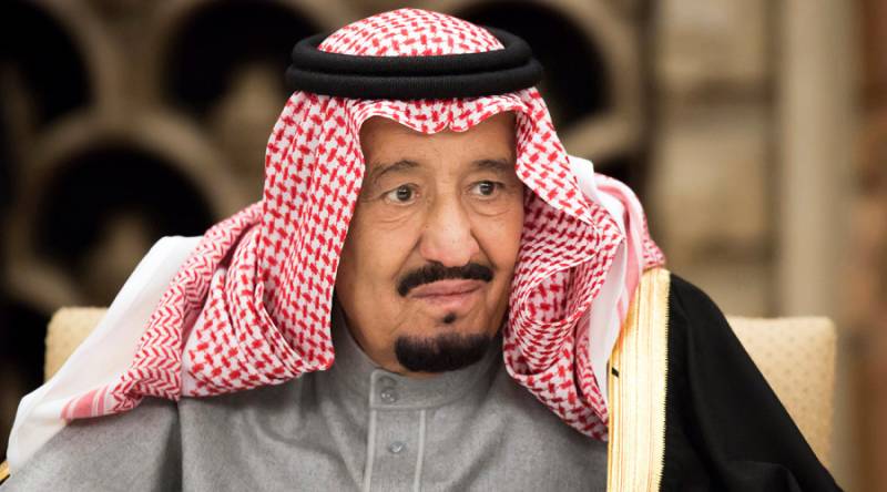 شاہ سلمان کی تعریف میں حدیں پار کرنے پر کالم نگار معطل