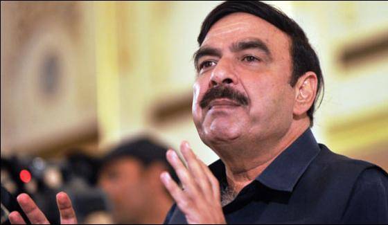 پاناما فیصلے سے قبل وزیراعظم اسمبلیاں تحلیل کر سکتے ہیں: شیخ رشید کا دعویٰ