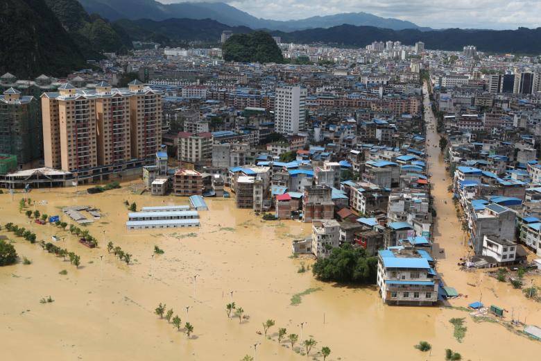 چین میں طوفانی بارشیں، 16افراد ہلاک، 10لاپتہ