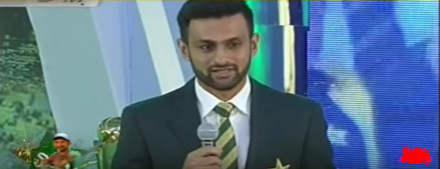 استقبالیہ تقریب : شعیب ملک اور میزبان کے درمیان دلچسپ جملوں کا تبادلہ 