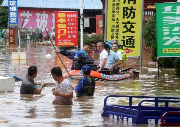 چین: تیز بارشوں،سیلاب سے 27 افراد ہلاک، 8 لاپتہ