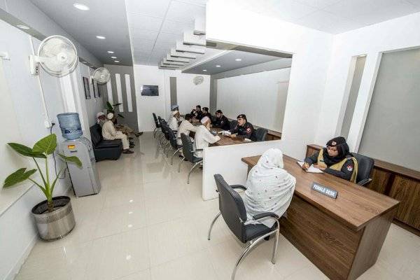 خیبر پختونخوا میں پہلی بار خاتون پولیس آفیسر کو ایس ایچ او تعینات کر دیا گیا