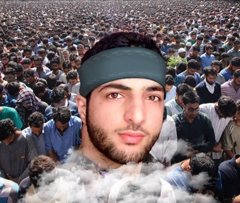 برہان وانی کی تصاویر لگانے والے صارفین کے فیس بک اکاونٹس بند 