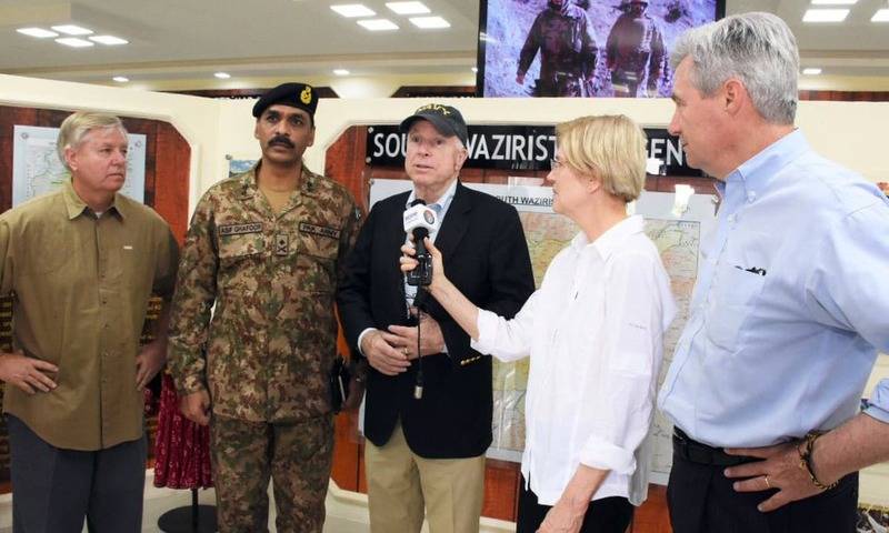 پاکستان اور افغانستان کا دورہ کرنے والے امریکی سینیٹرز افغان جنگ پر اختلافات کا شکار ہوگئے 