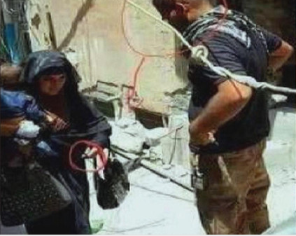 موصل : داعش کی بچہ اٹھائے خودکش بمبار عورت کا حملہ