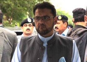 وزیر اعظم کے صاحبزادے حسین نواز واپس پاکستان پہنچ گئے