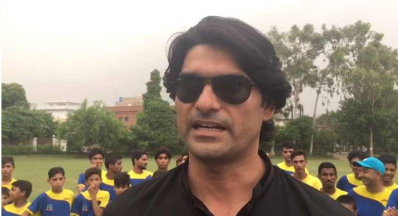 فکسنگ سے بچاؤ کیلئے محمد عرفان نے نوجوان لڑکوں کو لیکچر دینا شروع کر دیئے