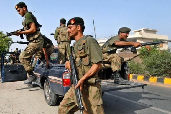 ڈاکوؤں کی فائرنگ سے شہید ایس ایچ او کی نماز جنازہ ادا کردی گئی 