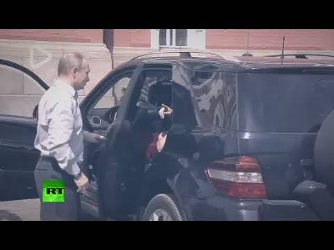 روسی صدرکی گاڑی میں سرخ لباس والی خاتون،سوشل میڈیا پر نئی بحث