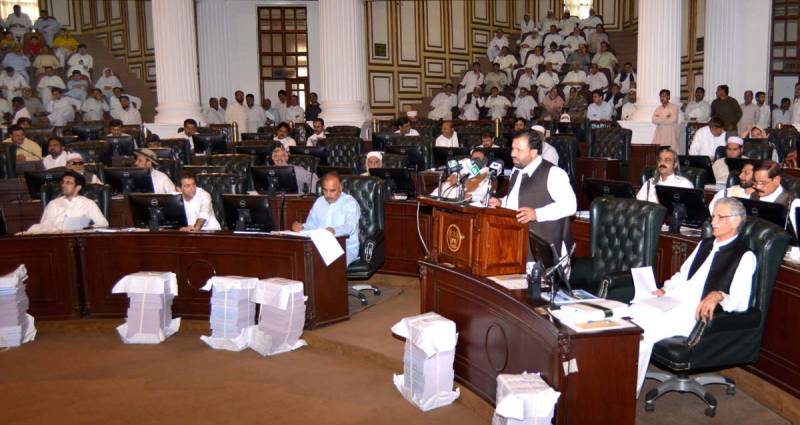 کے پی اسمبلی میں پی ٹی آئی کی وزیراعظم کے استعفیٰ کیلئےقراردادجمع